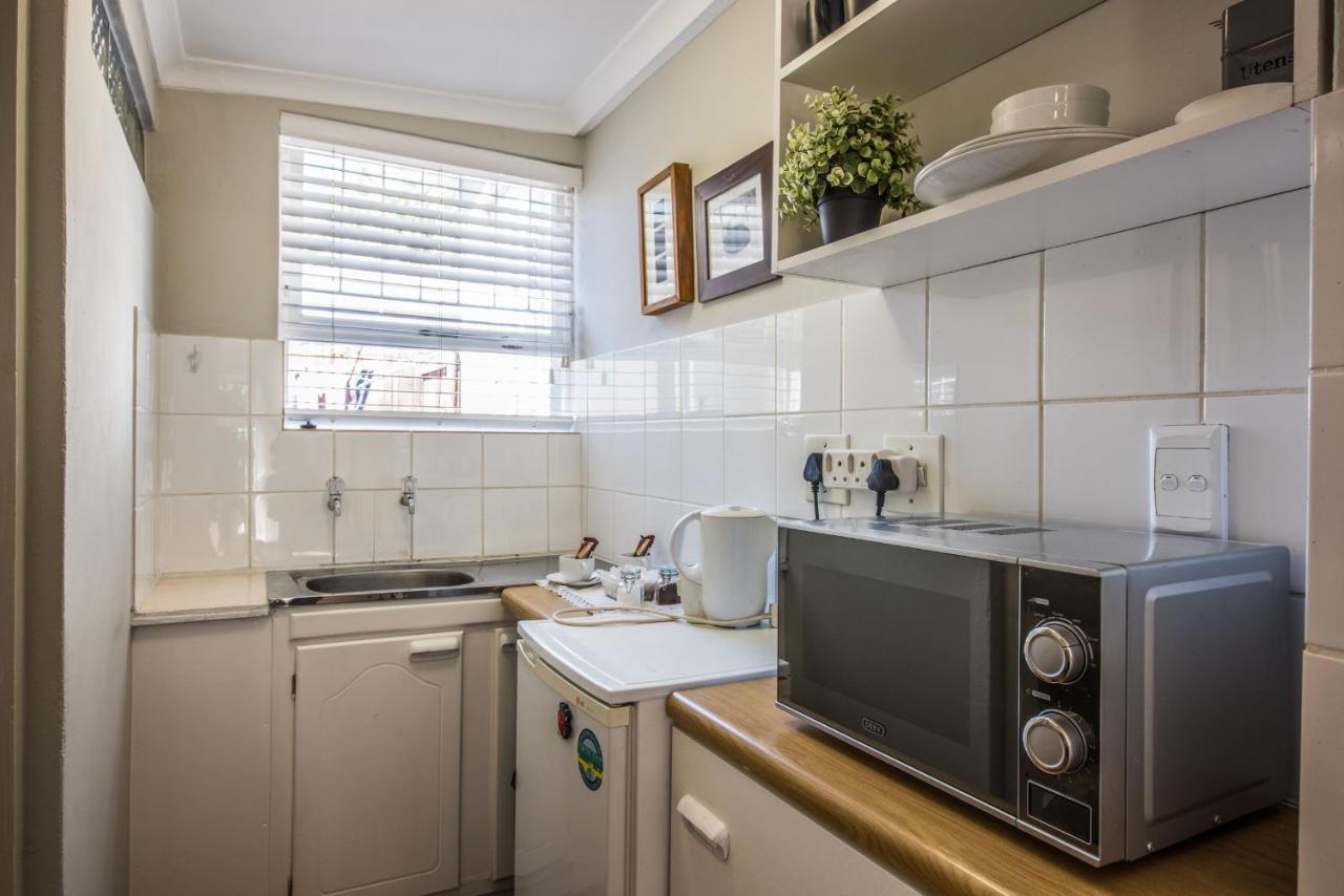 Greenlawns B&B Κέιπ Τάουν Εξωτερικό φωτογραφία