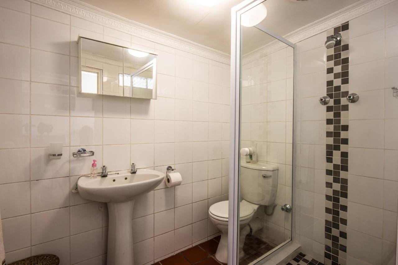 Greenlawns B&B Κέιπ Τάουν Εξωτερικό φωτογραφία